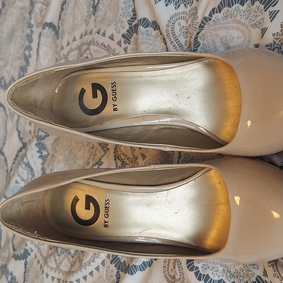 Guess platform heels, size 7 - Picture 2 of 9